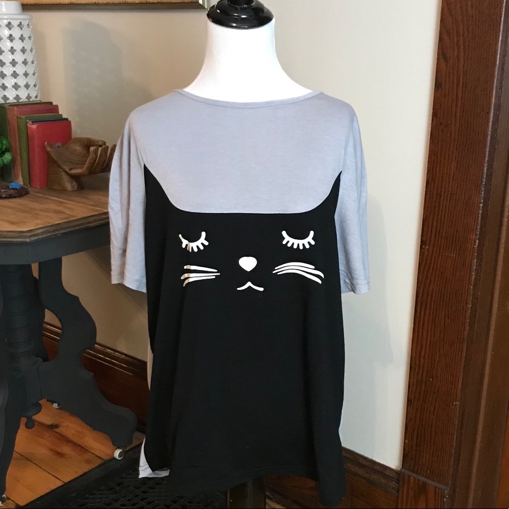 Oversized Cat T-Shirt